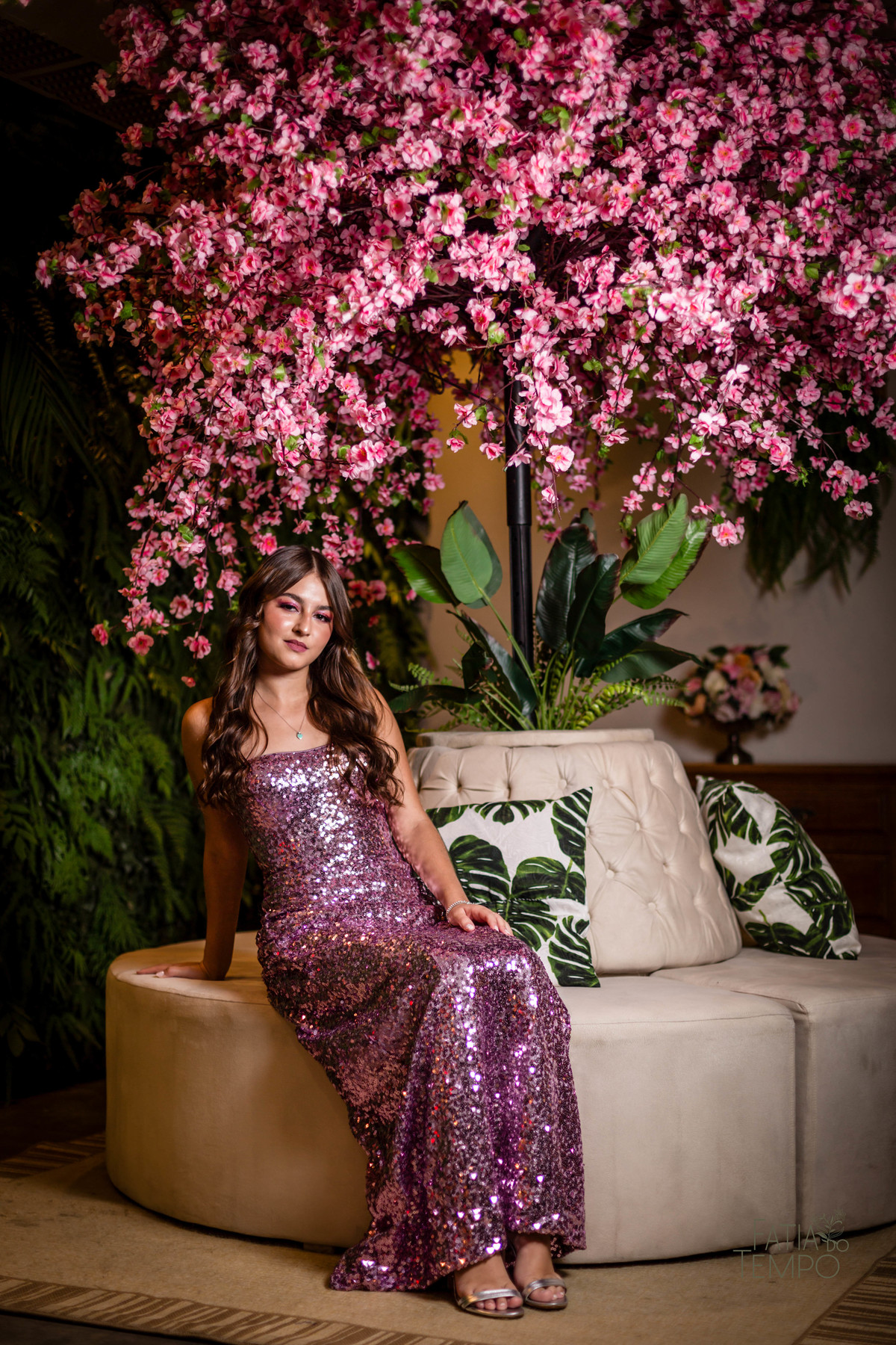 15 anos, debutante, adolescente, festa de debutante, festa de 15 anos, balada, vestido de festa, decoração, buffet, Alameda 7, São Caetano do Sul, buffet em São Caetano, flores, iluminação, doces finos, gastronomia, editorial, moda, elegância, Santo André