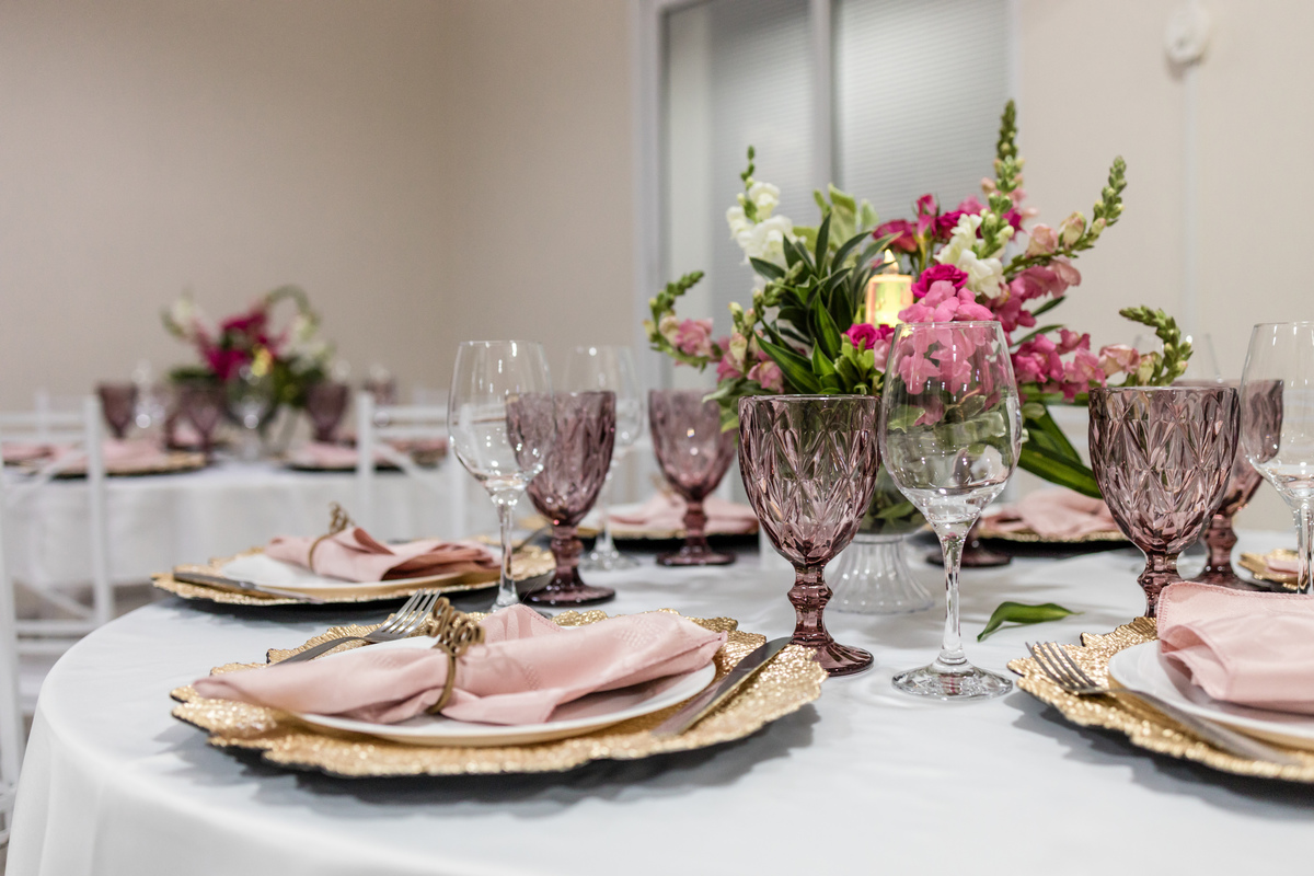 Chá de bebê, chá revelação, festa infantil, aniversário, festa de criança, decoração, gincana, salão do prédio, salão de festa, gestante, grávida, fralda, mamadeira, vestido branco, Isadora, Nayara, fotos de meninas, foto de aniversário, ursinho, 