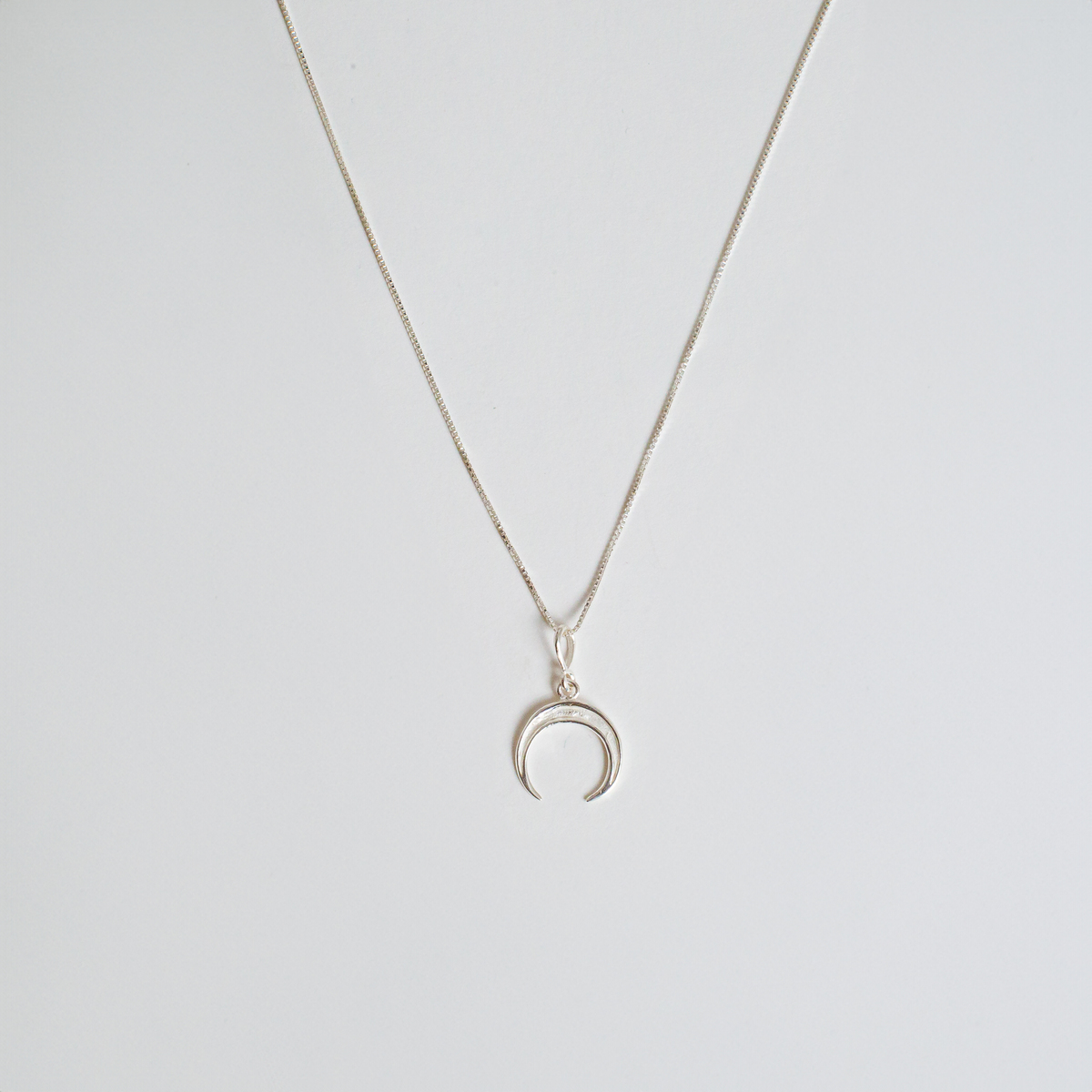 Jóias, Semijoias, fotografia de produtos, anéis, colares, correntes, elegância, pingente, brinco, gargantilha, fotógrafo, estúdio fotográfico, empresa, corporativo, foto de produto, foto profissional, anéis, bijuteria, beleza, 