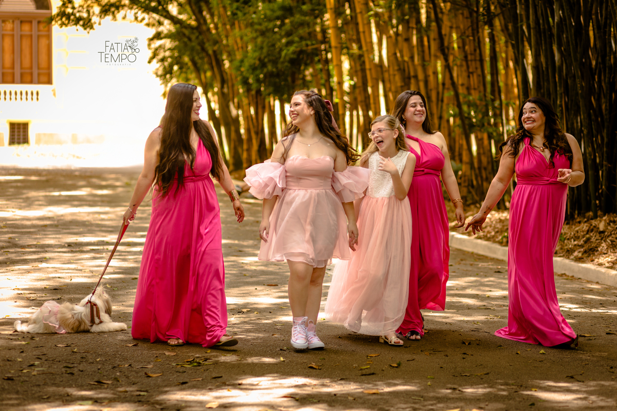 Ensaio fotográfico, fotografia, fotografo em São Paulo, museu do Ipiranga, jardim botânico, xv anos, 15 anos, debutante, aniversario, família, mãe, decoração, vestido, buffet em são caetano, São Caetano do Sul, São Bernardo, cor de rosa, pink, mulher, 