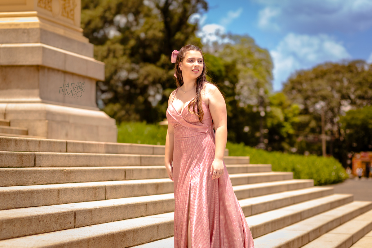 Ensaio fotográfico, fotografia, fotografo em São Paulo, museu do Ipiranga, jardim botânico, xv anos, 15 anos, debutante, aniversario, família, mãe, decoração, vestido, buffet em são caetano, São Caetano do Sul, São Bernardo, cor de rosa, pink, mulher, 