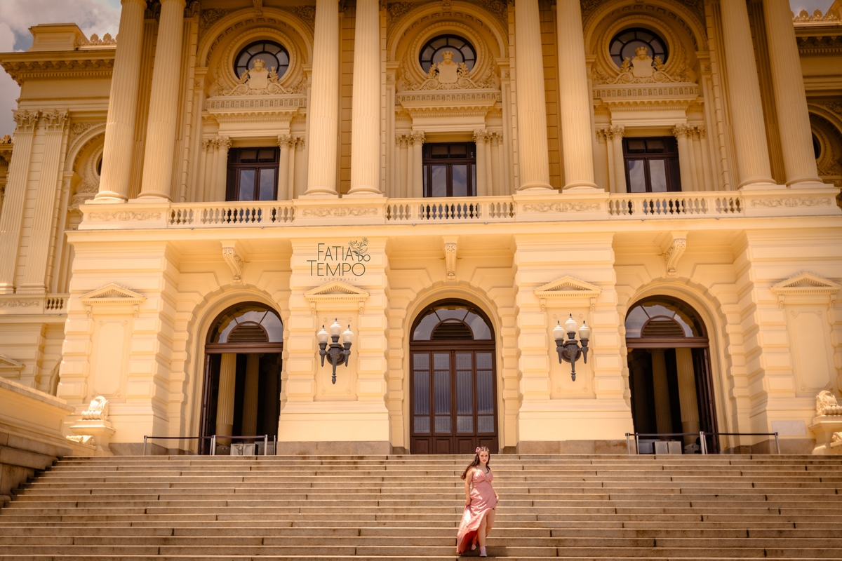 Ensaio fotográfico, fotografia, fotografo em São Paulo, museu do Ipiranga, jardim botânico, xv anos, 15 anos, debutante, aniversario, família, mãe, decoração, vestido, buffet em são caetano, São Caetano do Sul, São Bernardo, cor de rosa, pink, mulher, 