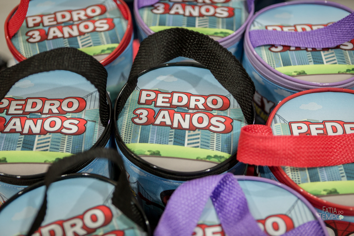 aniversario no salao do predio, festa no predio, aniversario no predio, festa do homem aranha, festa de menino, aniversario de menina, parabens do homens a aranha, homem a aranha, decoracao homem aranha, fotografo de aniversario