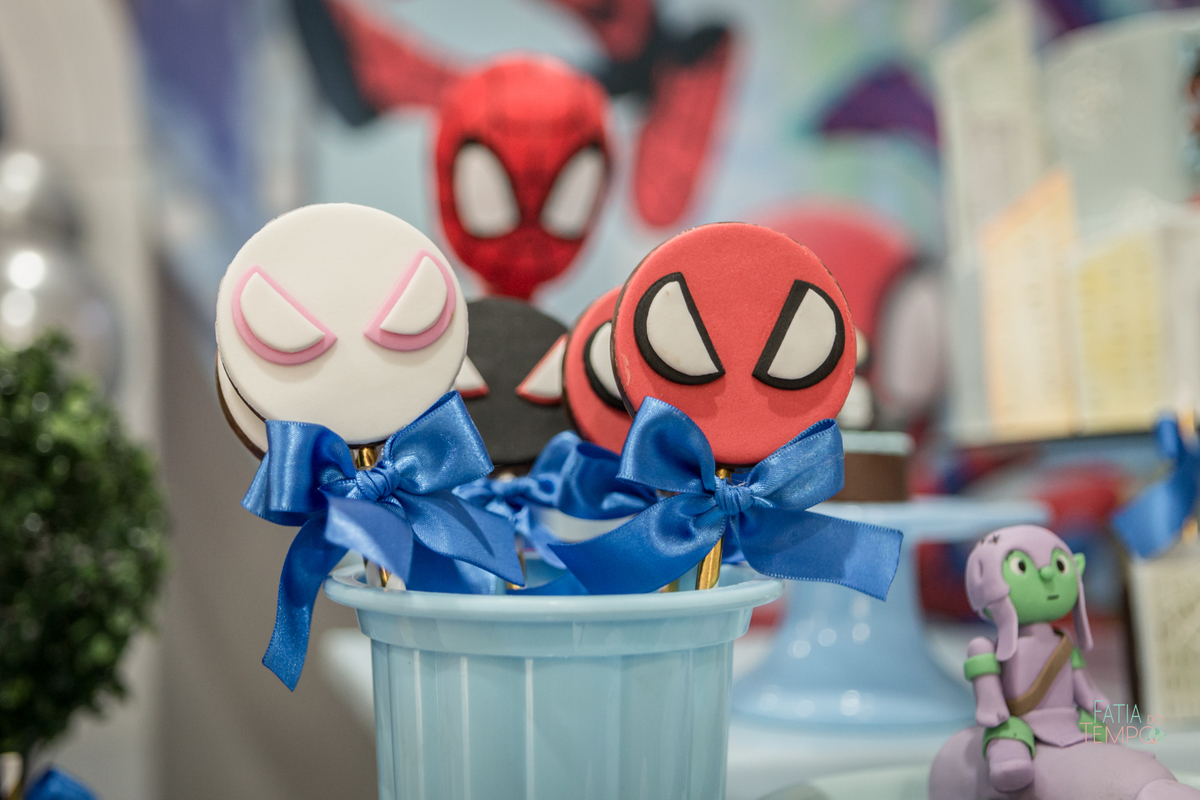 aniversario no salao do predio, festa no predio, aniversario no predio, festa do homem aranha, festa de menino, aniversario de menina, parabens do homens a aranha, homem a aranha, decoracao homem aranha, fotografo de aniversario