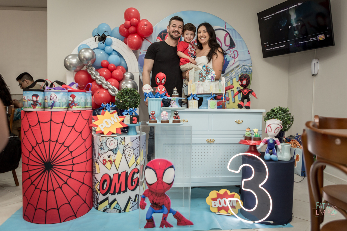 aniversario no salao do predio, festa no predio, aniversario no predio, festa do homem aranha, festa de menino, aniversario de menina, parabens do homens a aranha, homem a aranha, decoracao homem aranha, fotografo de aniversario
