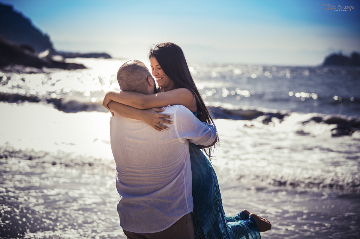 ensaio pre casamento, ensaio de casal, ensaio na praia, pé na areia, vou casar na praia, fotografia na praia, praia de sorocotuva, praia do guarujá