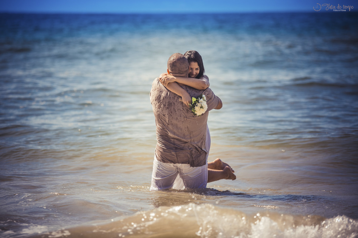 ensaio pre casamento, ensaio de casal, ensaio na praia, pé na areia, vou casar na praia, fotografia na praia, praia de sorocotuva, praia do guarujá