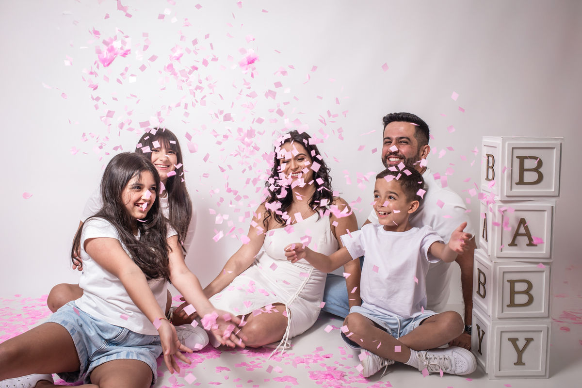 ensaio revelação, chá revelação, ensaio gestante, fotografia em estúdio, fotografia em São Caetano, parto natural, parto humanizado, obstetra, enfermeira obstetra, gestação, grávida, gravidez, fotógrafo em São Caetano, ensaio de família, babá, pediatra, 