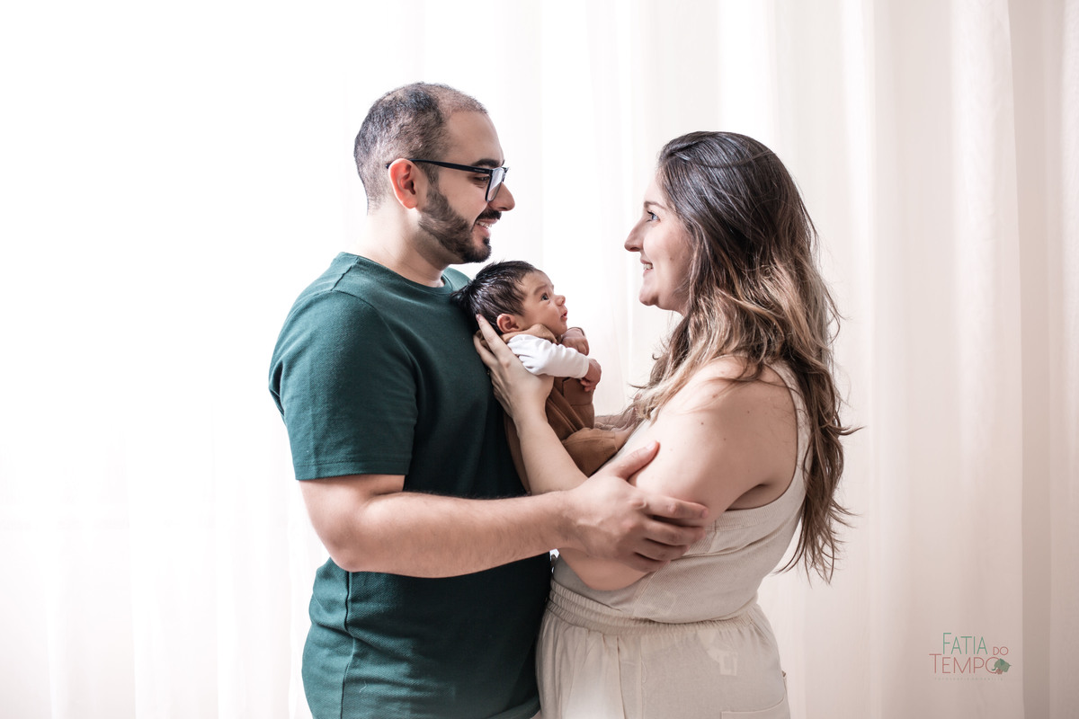 newborn, recém nascido, bebê, ensaio de família, baby, foto de criança, fotógrafo em são caetano, gestante, grávida, mulher, aniversário infantil, estúdio fotográfico, mãe de menino, maternidade, puerpério, pós parto, pai presente, paternidade, maquiagem,