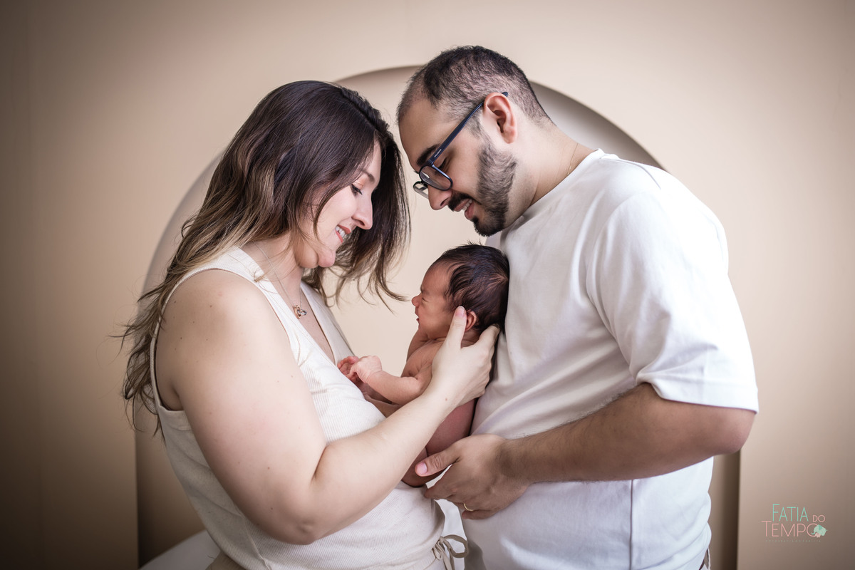 newborn, recém nascido, bebê, ensaio de família, baby, foto de criança, fotógrafo em são caetano, gestante, grávida, mulher, aniversário infantil, estúdio fotográfico, mãe de menino, maternidade, puerpério, pós parto, pai presente, paternidade, maquiagem,