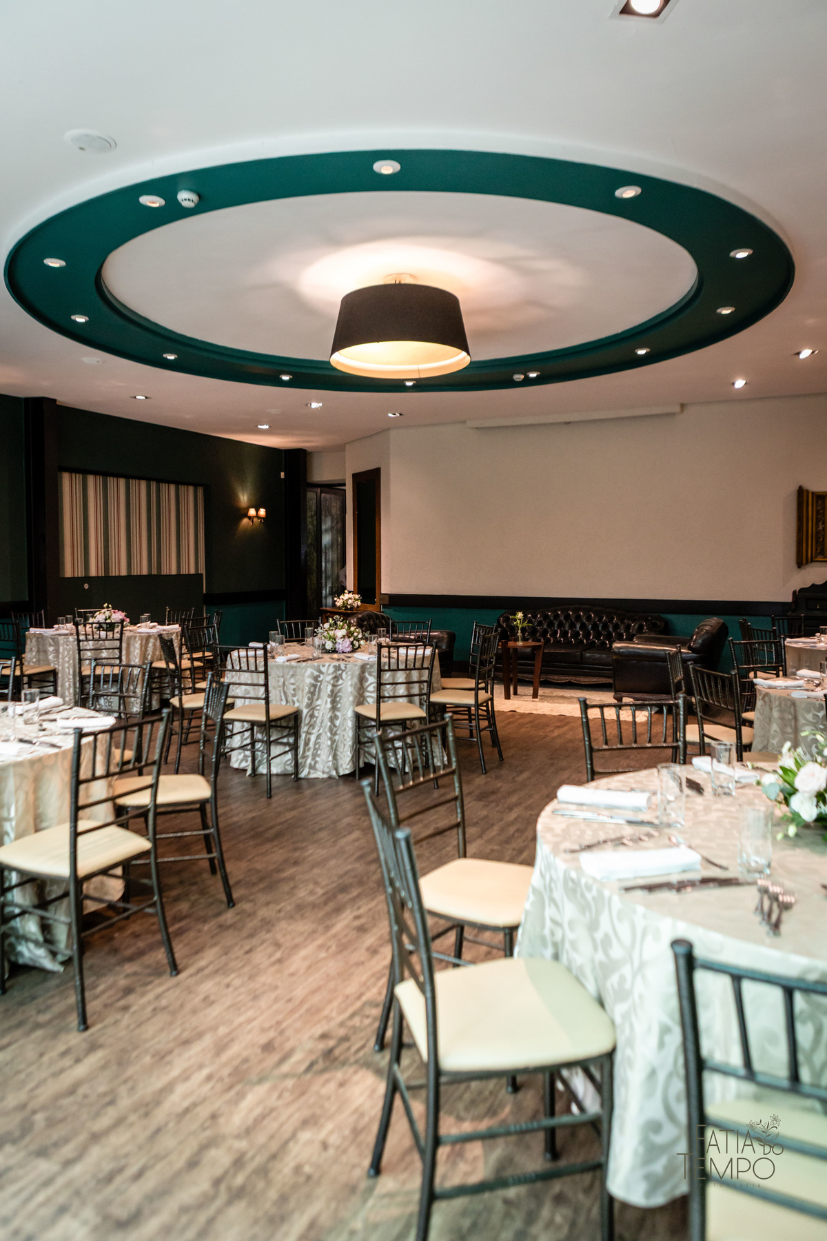 aniversário, baby beef, restaurante, bairro jardim, aniversário de adulto, decoração, fotografia, bartenders, drink, leandrini, blindagem, posta de gasolina, alta sociedade, elite, high society, doces finos, banda, assessoria, Buffet, vestido branco, 