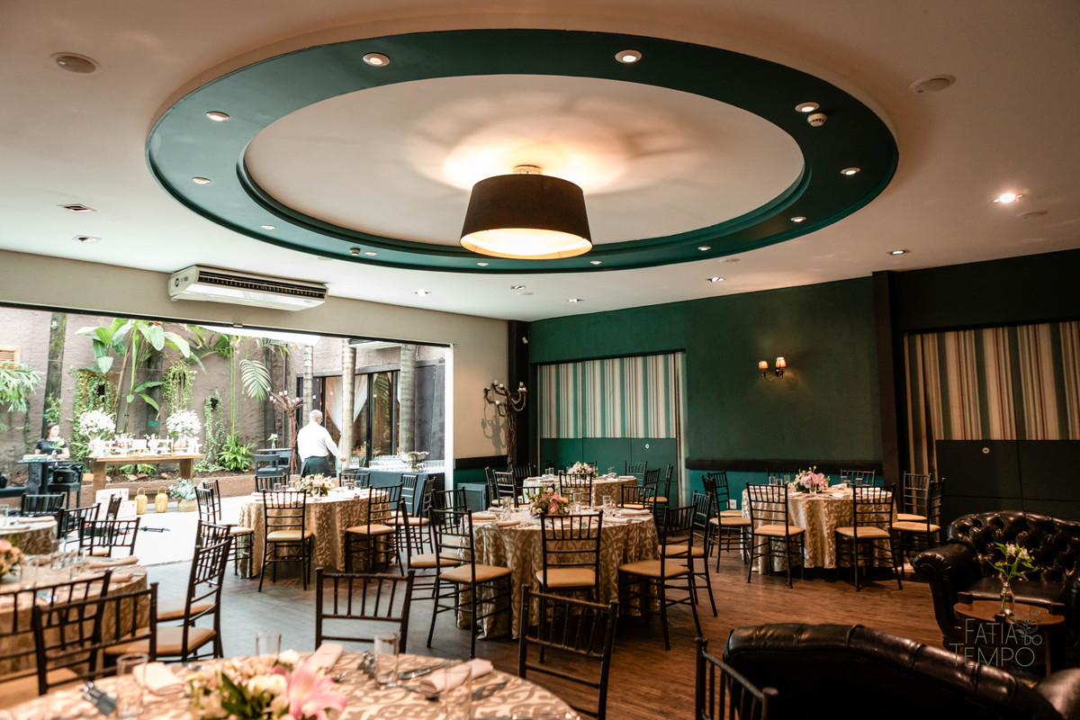 aniversário, baby beef, restaurante, bairro jardim, aniversário de adulto, decoração, fotografia, bartenders, drink, leandrini, blindagem, posta de gasolina, alta sociedade, elite, high society, doces finos, banda, assessoria, Buffet, vestido branco, 