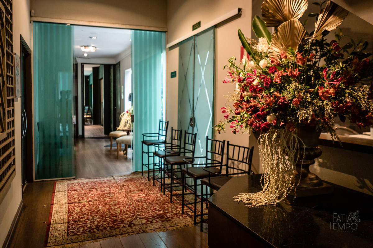 aniversário, baby beef, restaurante, bairro jardim, aniversário de adulto, decoração, fotografia, bartenders, drink, leandrini, blindagem, posta de gasolina, alta sociedade, elite, high society, doces finos, banda, assessoria, Buffet, vestido branco, 