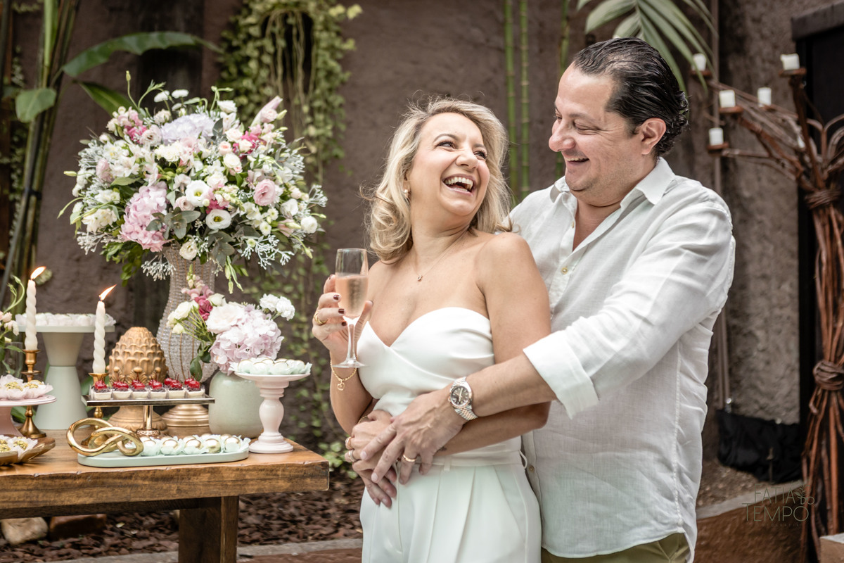 aniversário, baby beef, restaurante, bairro jardim, aniversário de adulto, decoração, fotografia, bartenders, drink, leandrini, blindagem, posta de gasolina, alta sociedade, elite, high society, doces finos, banda, assessoria, Buffet, vestido branco, 