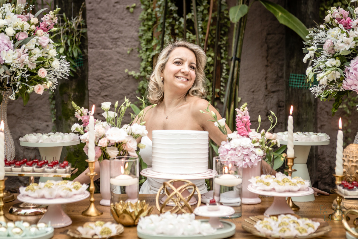 aniversário, baby beef, restaurante, bairro jardim, aniversário de adulto, decoração, fotografia, bartenders, drink, leandrini, blindagem, posta de gasolina, alta sociedade, elite, high society, doces finos, banda, assessoria, Buffet, vestido branco, 