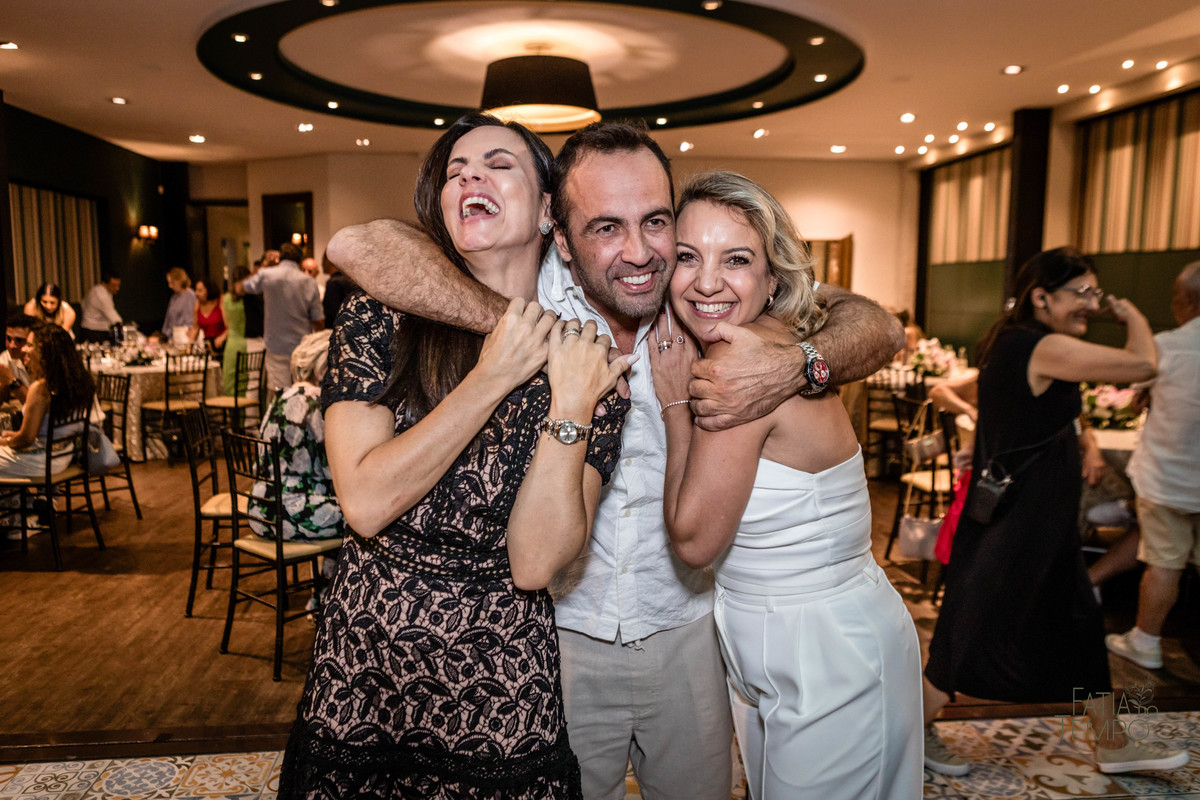 aniversário, baby beef, restaurante, bairro jardim, aniversário de adulto, decoração, fotografia, bartenders, drink, leandrini, blindagem, posta de gasolina, alta sociedade, elite, high society, doces finos, banda, assessoria, Buffet, vestido branco, 