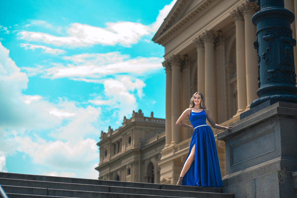 Ensaio, xv, 15 anos, debutante, museu do Ipiranga, ensaio fotográfico, maquiagem, vestido azul, vestido de festa, aluguel de vestido, debutante, Buffet para 15 anos, balet, balada, dj, mc, funk, trap, street dance, bailarina, fotógrafo, make, hair, dior, 