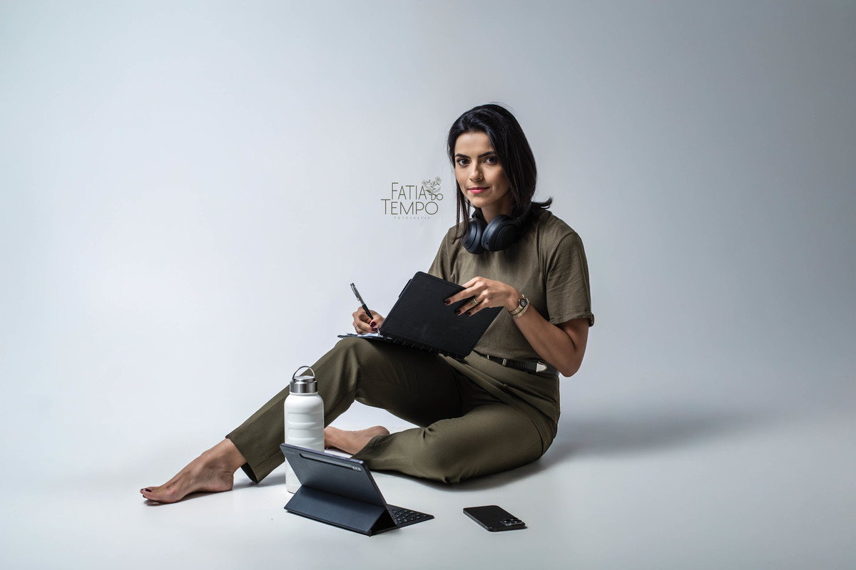 Personal branding, negócios, startup, Venture building, inteligência artificial, tecnologia, Business, Boss, mulher, ensaio corporativo, empresa, comercio, industria, economia, samsung, apple, Montblanc, Swarovski, Pandora, Vivara, Senai, TI, Informática,