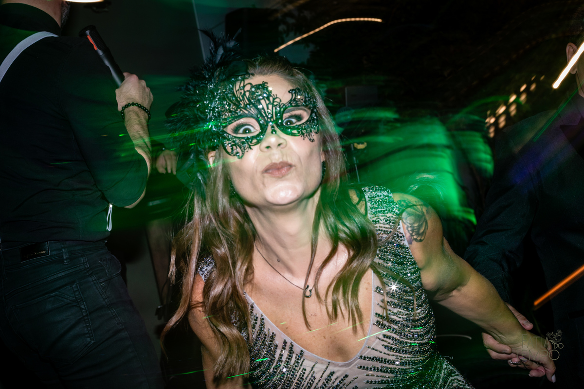 aniversário, 50 anos, festa a fantasia, baile de máscaras, Alameda 7, presunto, festa de aniversario, vestido de festa, mesa de frios, maquiagem, cabeleireiro, buffet em são caetano, atração, São Caetano do Sul, bobo da corte, personagens, flashback, 