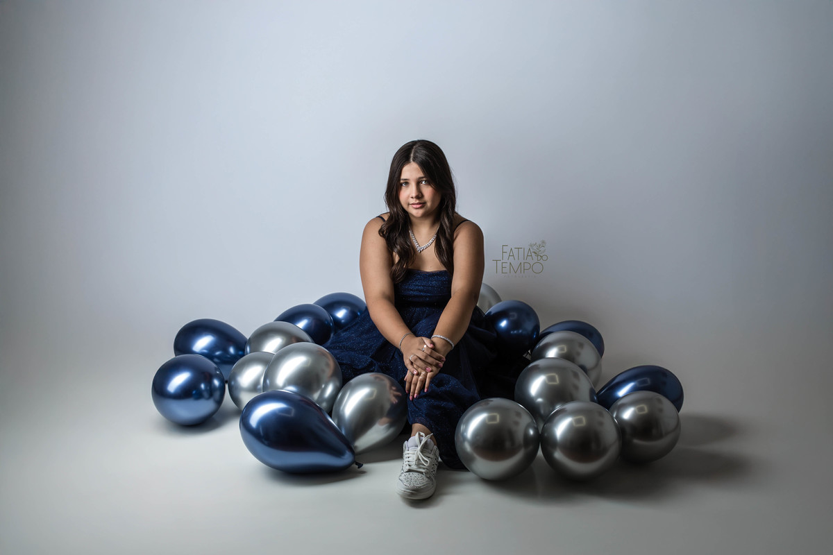 ensaio fotográfico, estúdio fotográfico, estúdio, fotografia, debutante, 15 anos, festa de debutante, Buffet em São Caetano, São Caetano do Sul, adolescente, menina, vestido de festa, maquiagem, assessoria, celebrante, bolo, doces finos, 