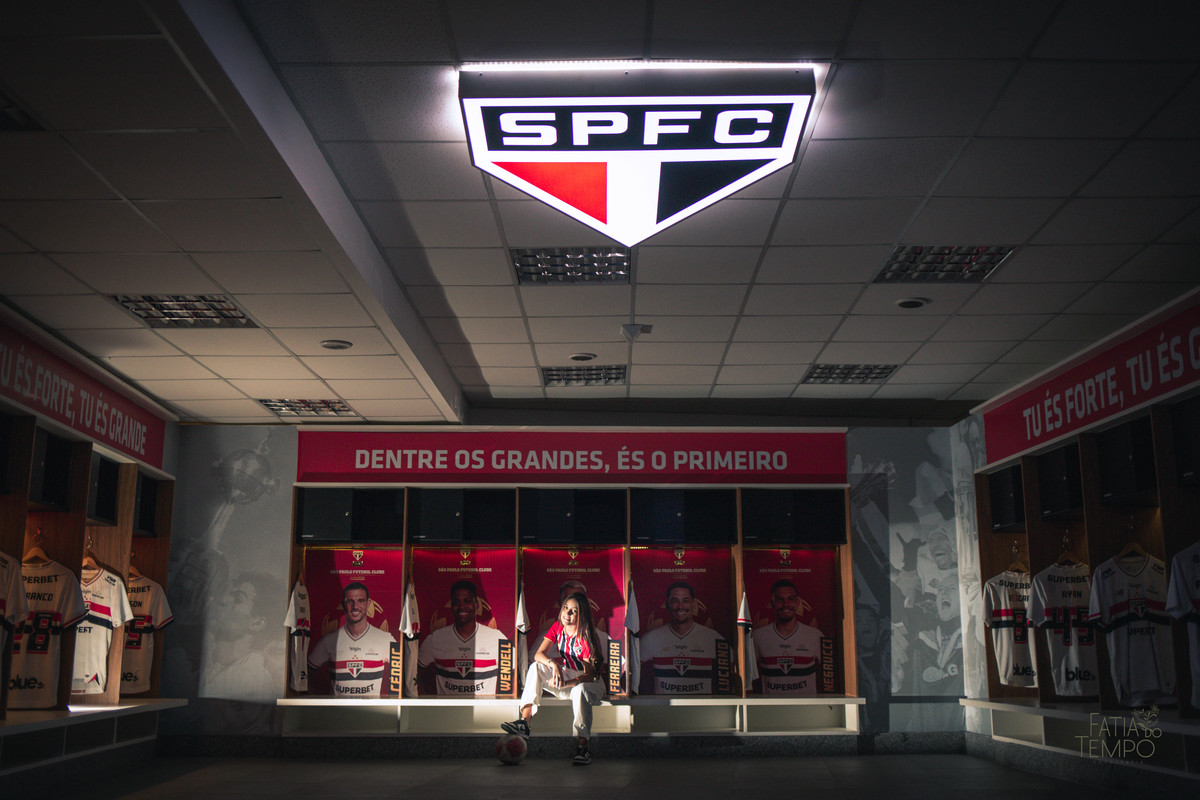 São Paulo, Tricolor, Morumbi, SPFC, Libertadores, Brasileirão, Copa do Brasil, torcida, camisa tricolor, história, soberano, Rogério Ceni, ídolo, gols, clássico, rivalidade, Majestoso, Choque-Rei, San-São, elenco, títulos, glórias, base, Cotia, craques, 