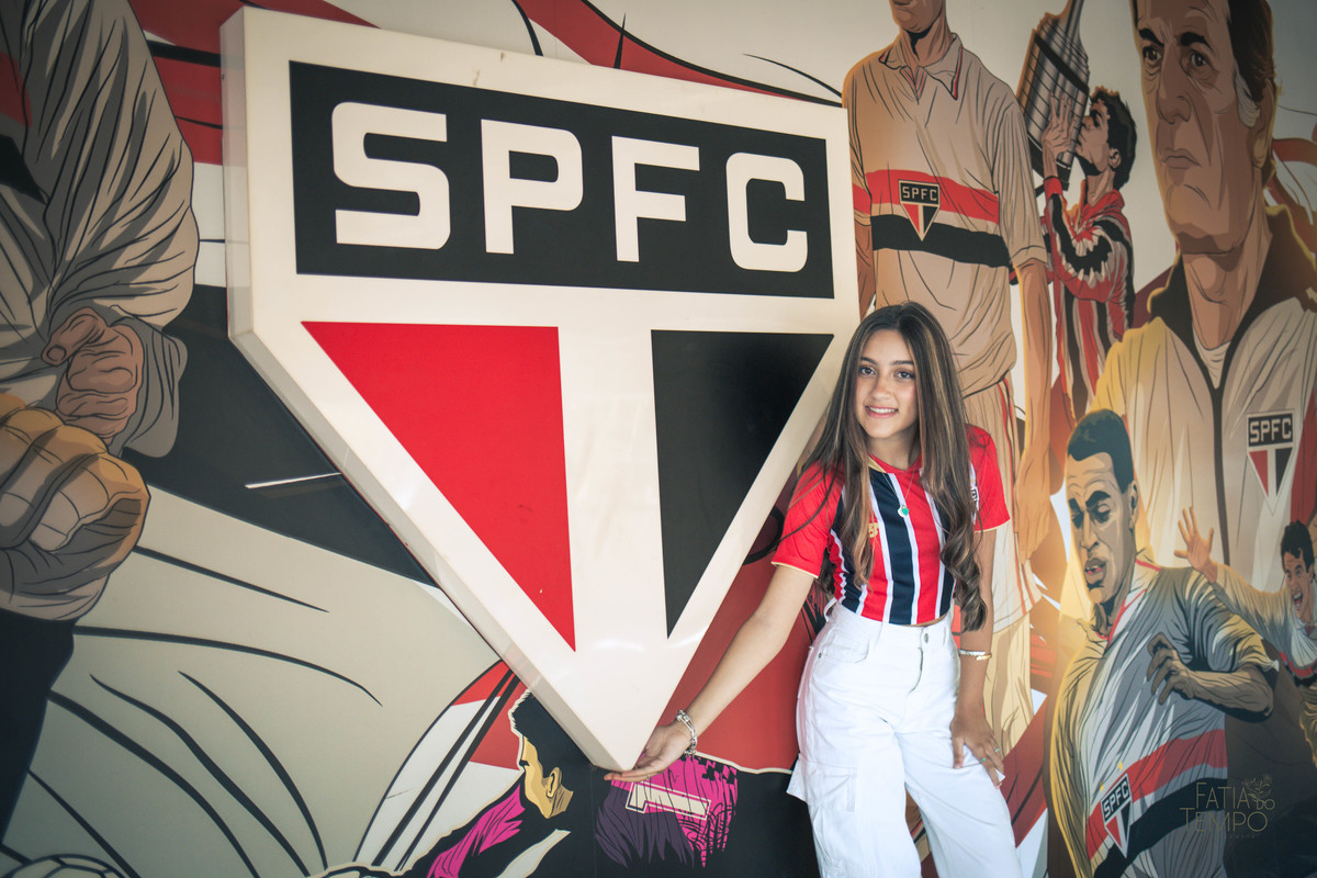 São Paulo, Tricolor, Morumbi, SPFC, Libertadores, Brasileirão, Copa do Brasil, torcida, camisa tricolor, história, soberano, Rogério Ceni, ídolo, gols, clássico, rivalidade, Majestoso, Choque-Rei, San-São, elenco, títulos, glórias, base, Cotia, craques, 