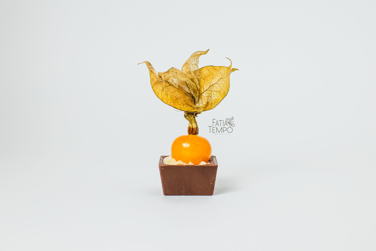 doces finos, elegância, sabor, delicadeza, confeitaria, luxo, sobremesas, detalhes, arte, gourmet, requinte, beleza, paladar, festa, sofisticação, mesa doce, fotografia, cardápio novo, lançamento, inspiração, chocolate, brigadeiro, nozes, damasco, frutas 