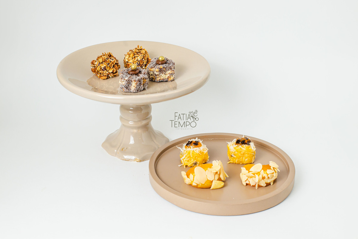 doces finos, elegância, sabor, delicadeza, confeitaria, luxo, sobremesas, detalhes, arte, gourmet, requinte, beleza, paladar, festa, sofisticação, mesa doce, fotografia, cardápio novo, lançamento, inspiração, chocolate, brigadeiro, nozes, damasco, frutas 
