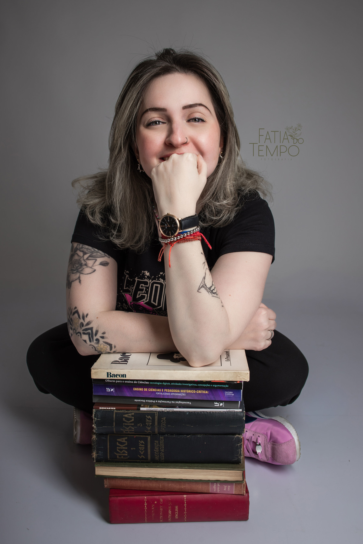 corporativo, professora, professor, universidade, ensaio fotográfico, livros, literatura, química, ciências, estúdio fotográfico, são caetano de sul, Fatia do tempo, fotografia em são caetano, posicionamento, Personal branding, foto corporativa, feminismo