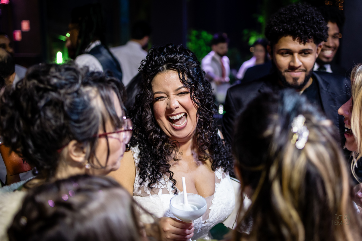 casamento, dicas de casamento, planejamento de casamento, vestidos de noiva, decoração de casamento, festa de casamento, noiva, noivo, cerimônia de casamento, ideias de casamento, fornecedores de casamento, casamento simples, casamento civil, 