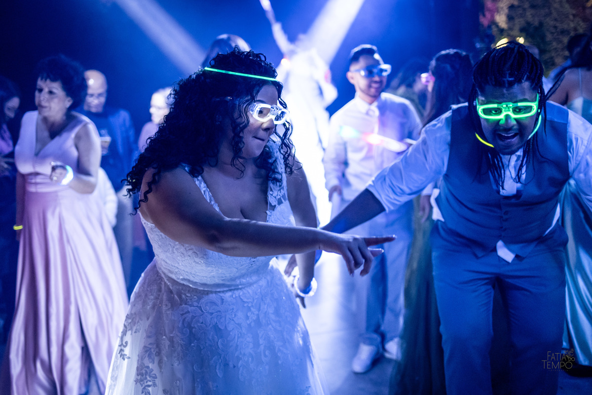 casamento, dicas de casamento, planejamento de casamento, vestidos de noiva, decoração de casamento, festa de casamento, noiva, noivo, cerimônia de casamento, ideias de casamento, fornecedores de casamento, casamento simples, casamento civil, 