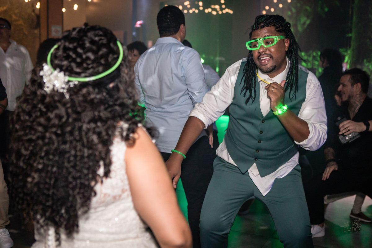 casamento, dicas de casamento, planejamento de casamento, vestidos de noiva, decoração de casamento, festa de casamento, noiva, noivo, cerimônia de casamento, ideias de casamento, fornecedores de casamento, casamento simples, casamento civil, 