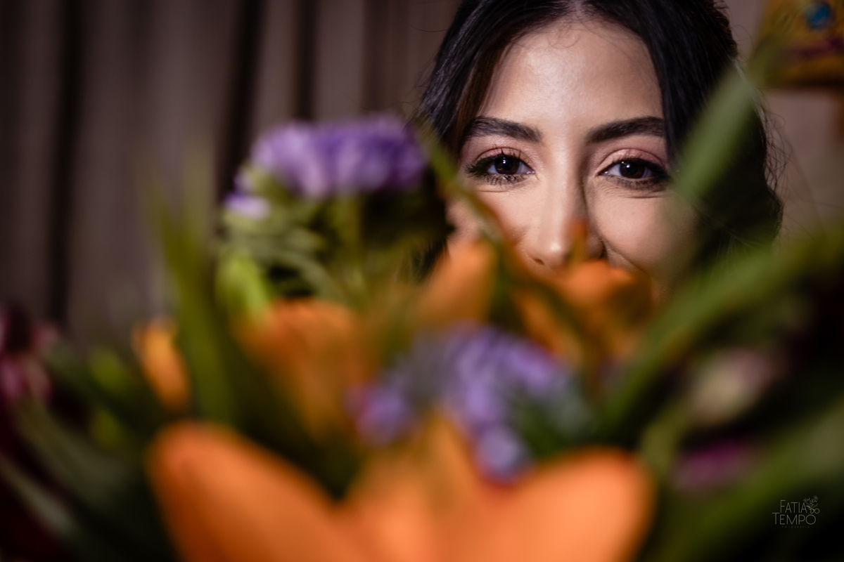 mini wedding, destination wedding, elopement, inspiração para noivas, maquiagem de noiva, penteado de noiva, trajes de noivo, espaço para casamento, música para cerimônia, buffet de casamento, doces finos, identidade visual de casamento,