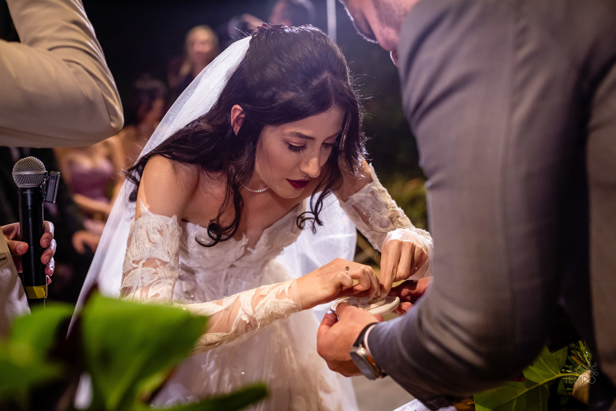 mini wedding, destination wedding, elopement, inspiração para noivas, maquiagem de noiva, penteado de noiva, trajes de noivo, espaço para casamento, música para cerimônia, buffet de casamento, doces finos, identidade visual de casamento,