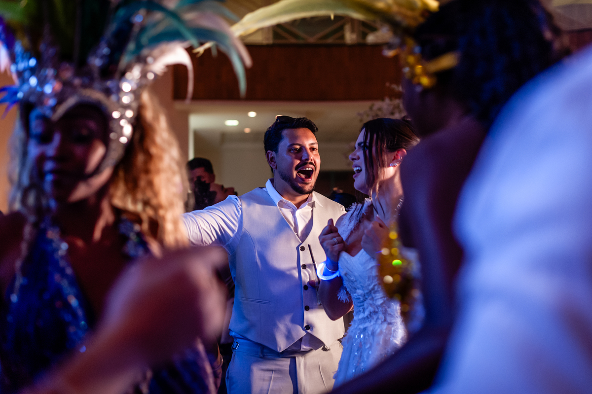 casamento, dicas de casamento, planejamento de casamento, vestidos de noiva, decoração de casamento, festa de casamento, noiva, noivo, cerimônia de casamento, ideias de casamento, fornecedores de casamento, casamento simples, casamento civil, mini wedding