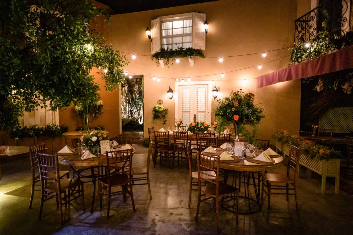 15anos, debutante, festade15anos, xvanos, decoracaode15anos, festaglam, decoracaomoderna, neonparty, festasofisticada, fotografiadeeventos, eventos15anos, decoracaodebutante, partydecor, cenário, brilho, requinte, estilo, decoração, vestido, balada, cenár