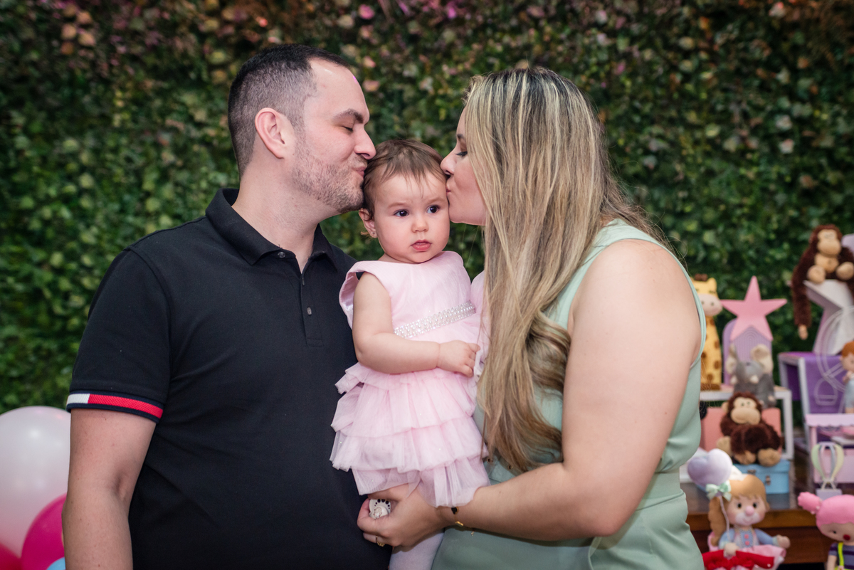 aniversario1ano, 1aninho, festainfantil, fotoinfantil, fotografiainfantil, ensaiobebe, bebe1ano, decoracaoinfantil, momentosespeciais, familia, fotografiaprofissional, portfoliobebe, aniversariobebe