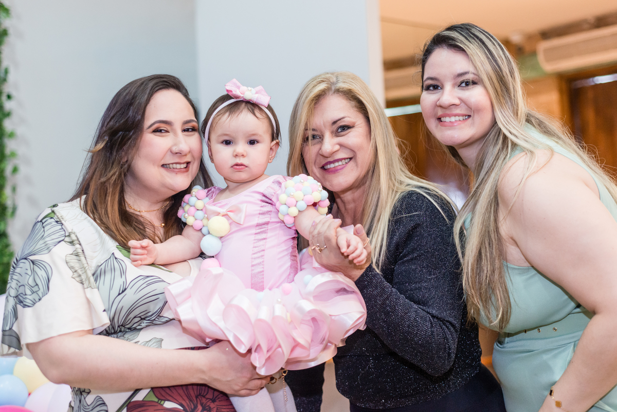 aniversario1ano, 1aninho, festainfantil, fotoinfantil, fotografiainfantil, ensaiobebe, bebe1ano, decoracaoinfantil, momentosespeciais, familia, fotografiaprofissional, portfoliobebe, aniversariobebe