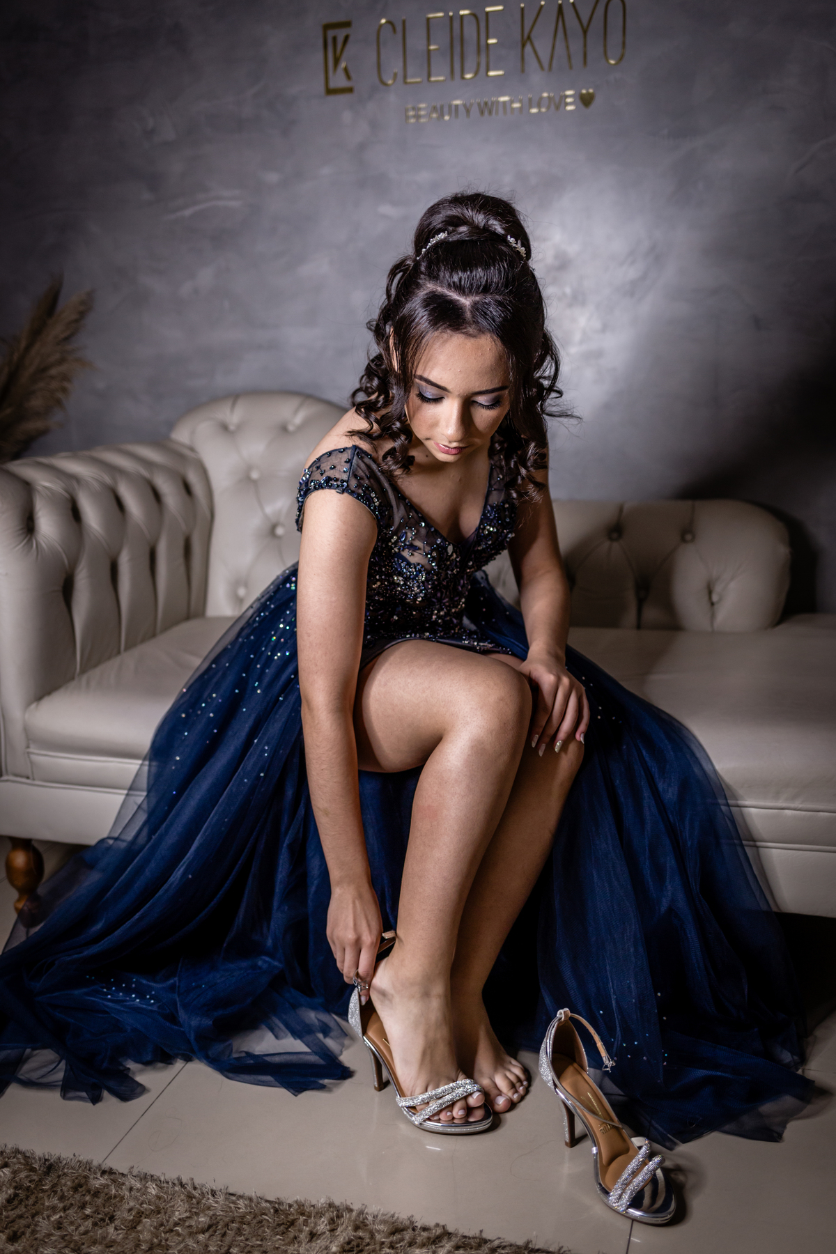 15anos, debutante, festade15anos, xvanos, decoracaode15anos, festatematica, decoracaofesta, alicenopaisdasmaravilhas, chepeleiromaluco, personagensfesta, festasofisticada, fotografiadeeventos, eventos15anos, decoracaodebutante, partydecor, cenário, brilho