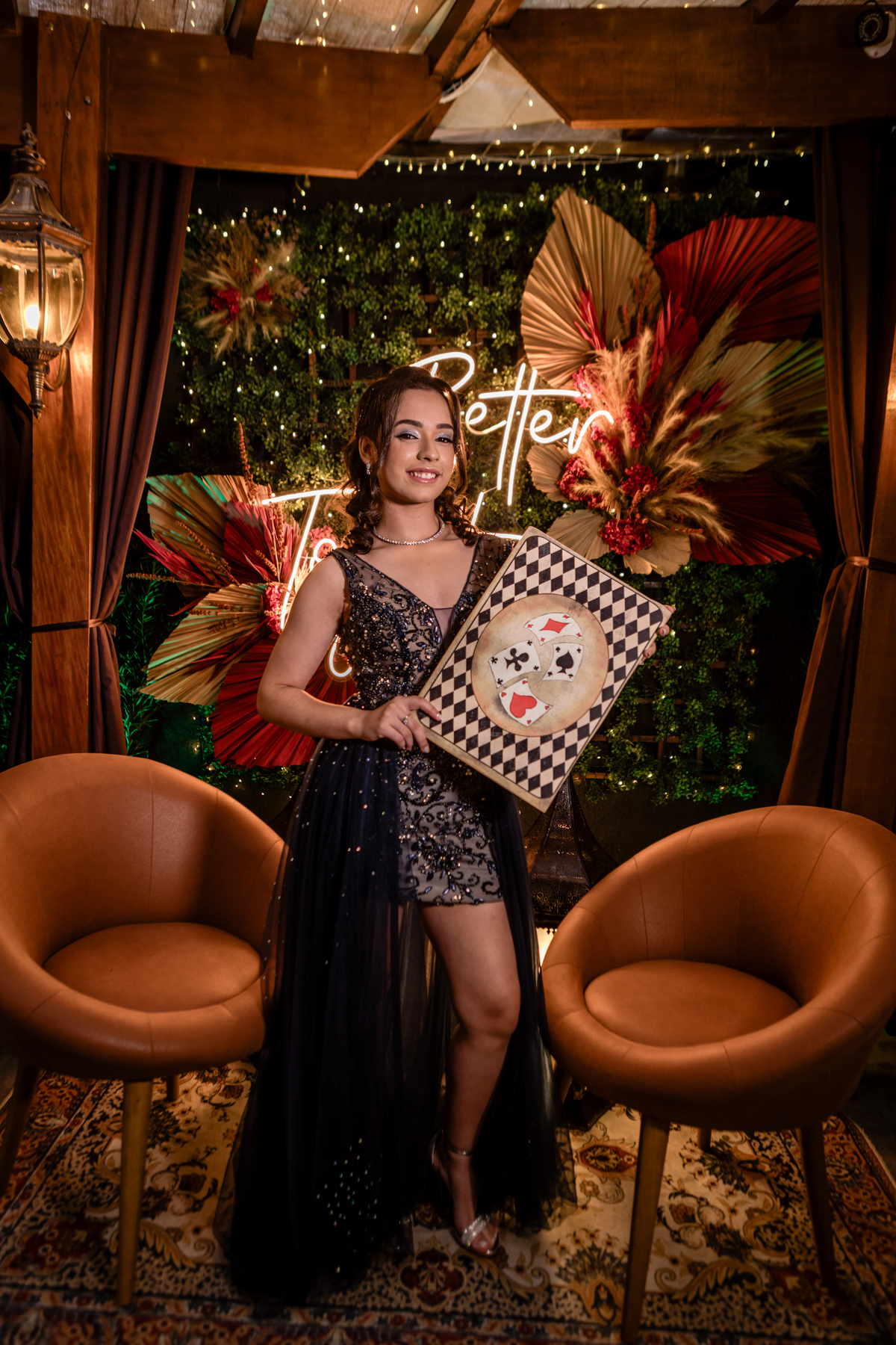 15anos, debutante, festade15anos, xvanos, decoracaode15anos, festatematica, decoracaofesta, alicenopaisdasmaravilhas, chepeleiromaluco, personagensfesta, festasofisticada, fotografiadeeventos, eventos15anos, decoracaodebutante, partydecor, cenário, brilho