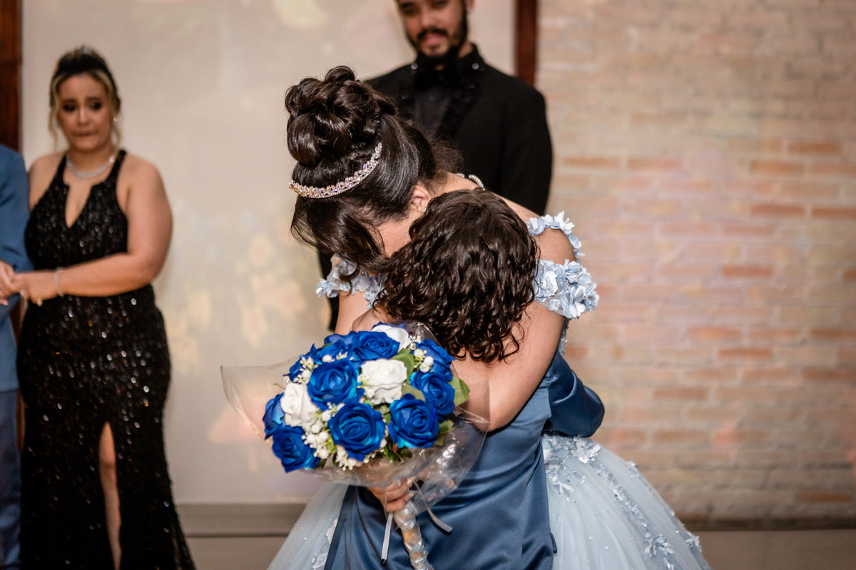 15anos, debutante, festade15anos, xvanos, decoracaode15anos, festatematica, decoracaofesta, alicenopaisdasmaravilhas, chepeleiromaluco, personagensfesta, festasofisticada, fotografiadeeventos, eventos15anos, decoracaodebutante, partydecor, cenário, brilho