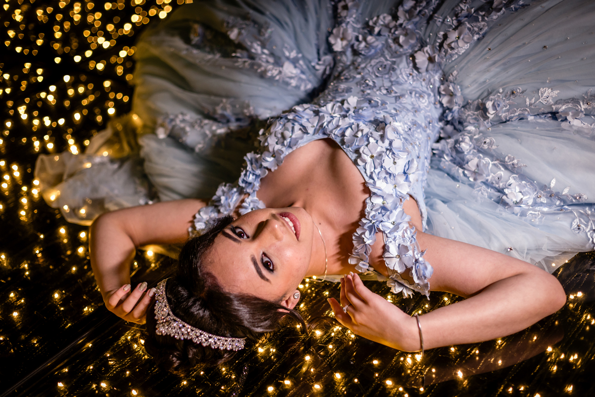 15anos, debutante, festade15anos, xvanos, decoracaode15anos, festatematica, decoracaofesta, alicenopaisdasmaravilhas, chepeleiromaluco, personagensfesta, festasofisticada, fotografiadeeventos, eventos15anos, decoracaodebutante, partydecor, cenário, brilho