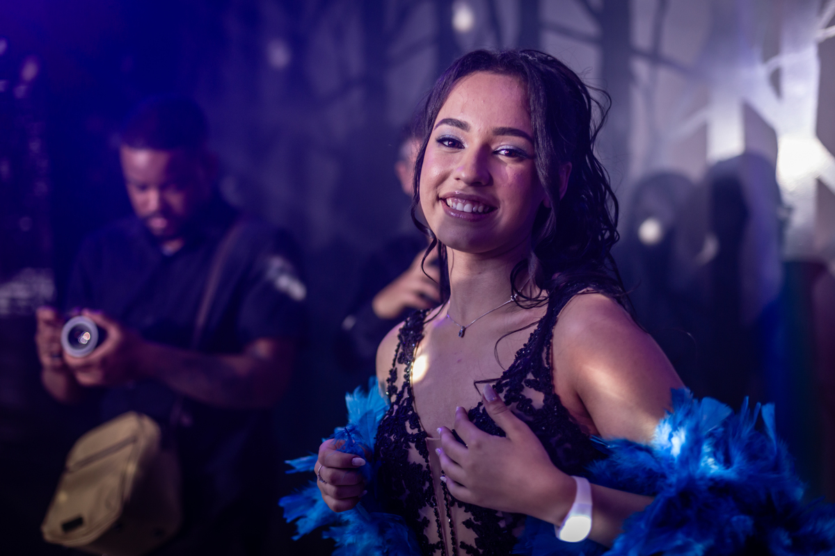 15anos, debutante, festade15anos, xvanos, decoracaode15anos, festatematica, decoracaofesta, alicenopaisdasmaravilhas, chepeleiromaluco, personagensfesta, festasofisticada, fotografiadeeventos, eventos15anos, decoracaodebutante, partydecor, cenário, brilho