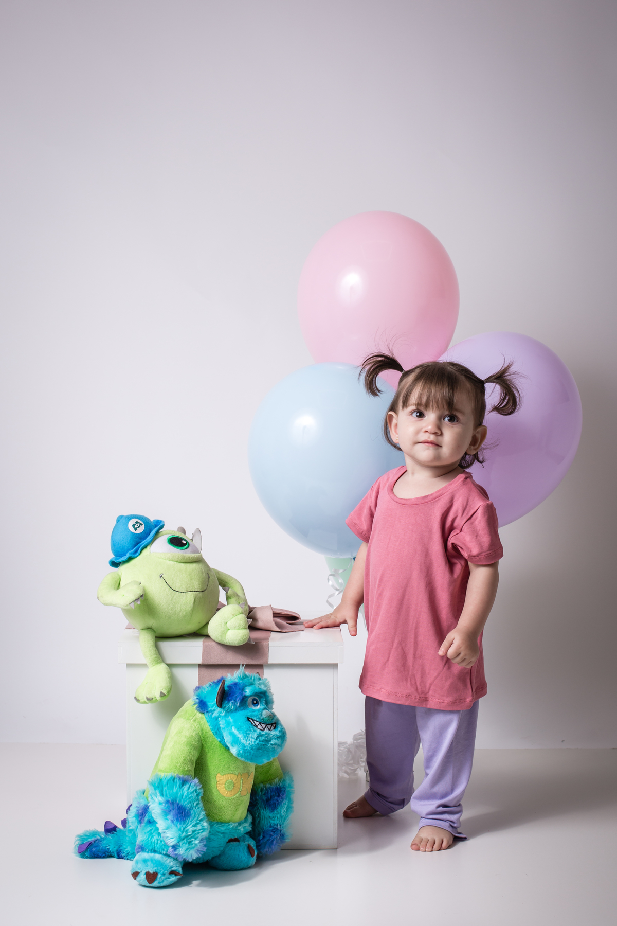 aniversario, aniversarioinfantil, aniversariobebe,  esansiotematico, aniversariomonstrossa, monstrossa, bebe, infancia, estudiofotografico, fotoemestudio, ensaioemestudio, fotografiainfantil, retratoinfantil, ensaioinfantil, familia, alegria, sorriso