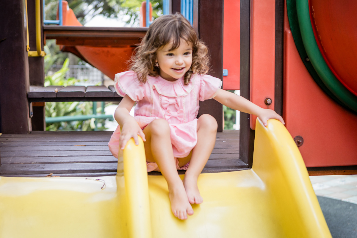 aniversário infantil, festa de 3 anos, fotografia de aniversário infantil, festa infantil, fotos de aniversário, fotografia infantil, registro de festa infantil, comemoração de 3 anos, fotógrafo infantil, festa de criança, memórias da infância, fotografia