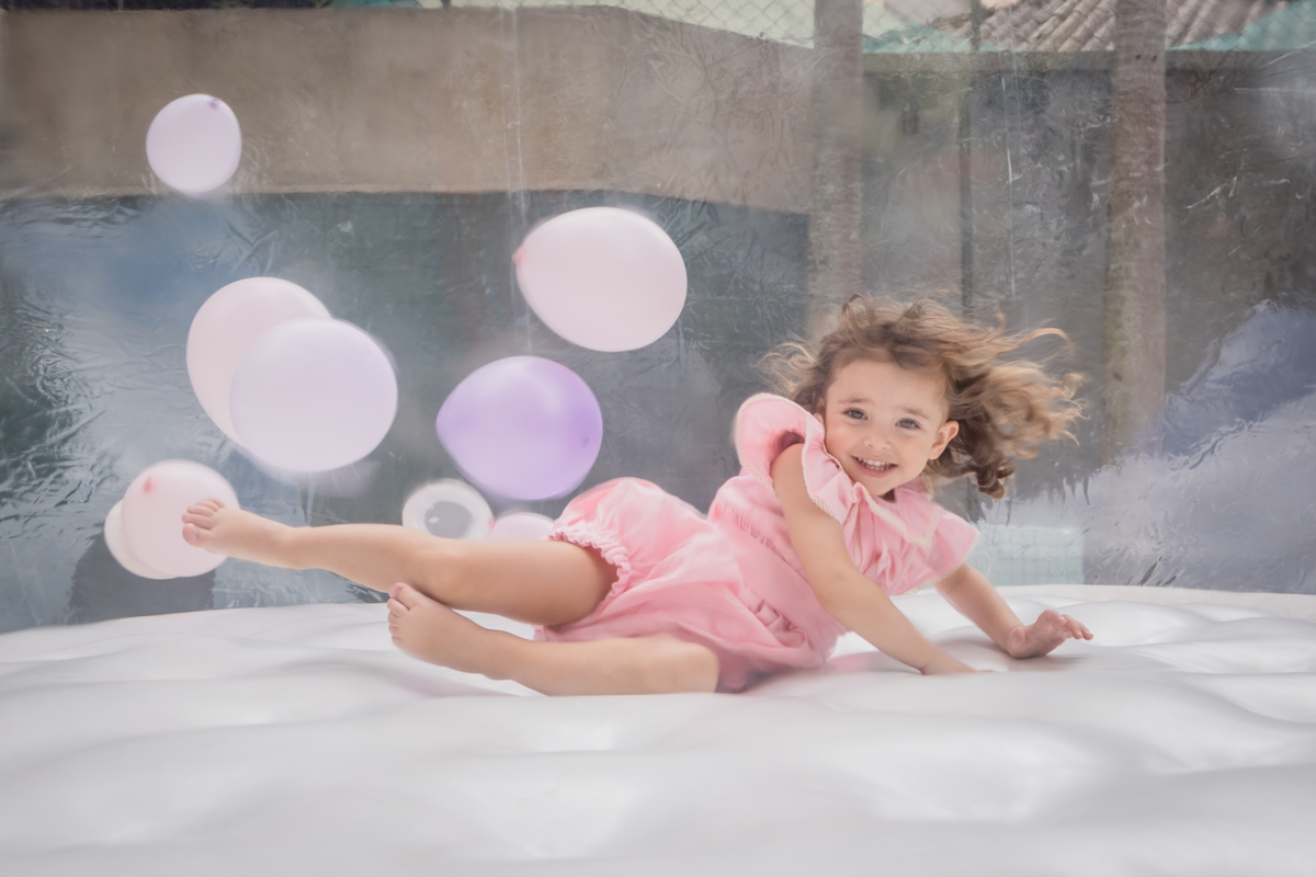 aniversário infantil, festa de 3 anos, fotografia de aniversário infantil, festa infantil, fotos de aniversário, fotografia infantil, registro de festa infantil, comemoração de 3 anos, fotógrafo infantil, festa de criança, memórias da infância, fotografia