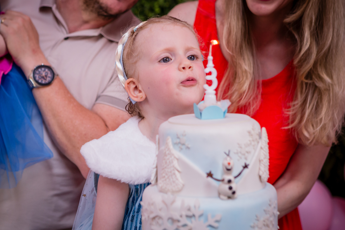 aniversário infantil, festa de 3 anos, fotografia de aniversário infantil, festa infantil, fotos de aniversário, festa frozen, festa da disney, frozen, let it go, decoração, comemoração de 3 anos, fotógrafo infantil, festa de criança, memórias da infância