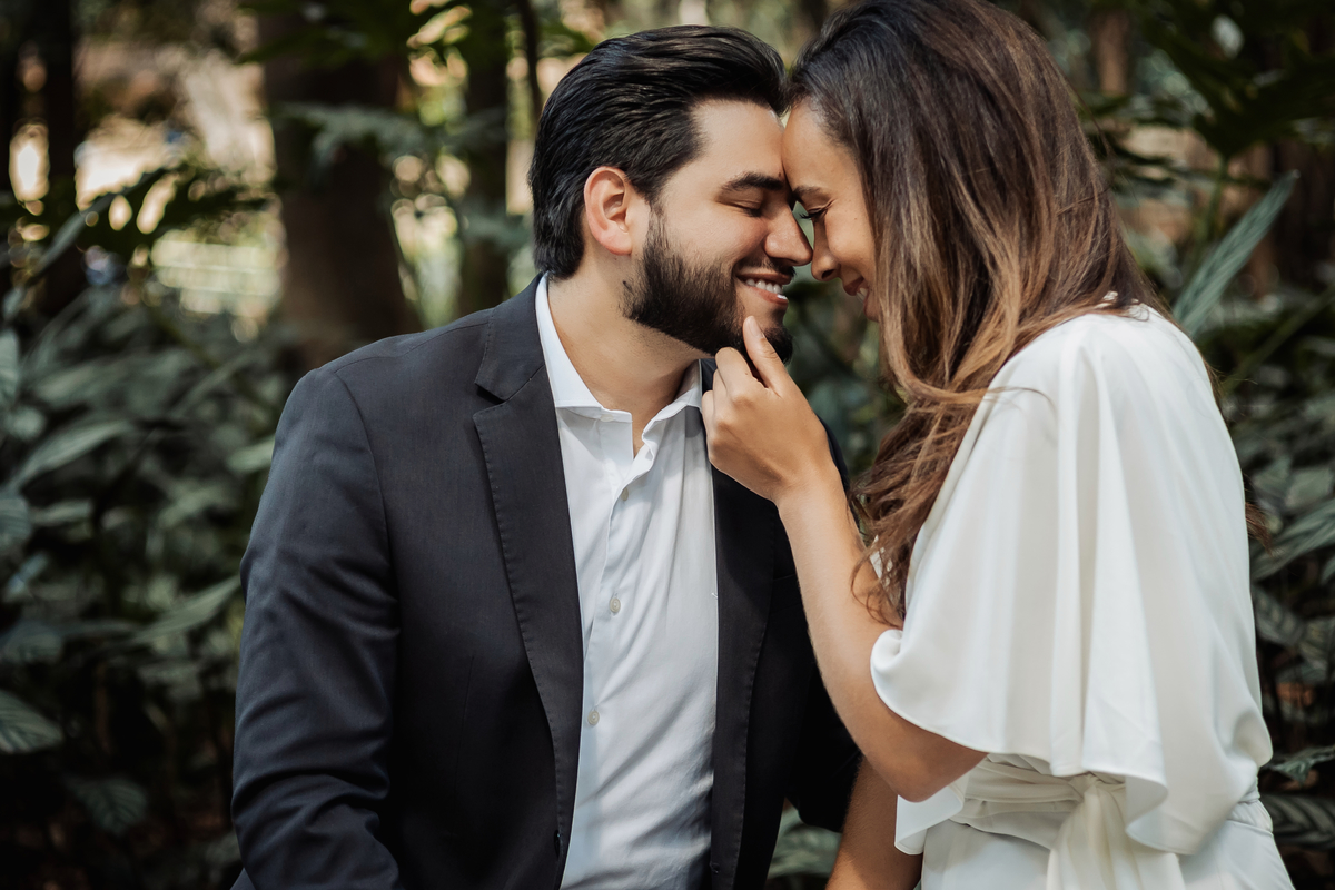 pre wedding, ensaio pre wedding, ensaio casal, fotografia de casal, ensaio romântico, ensaio externo, fotografia de noivos, ensaio antes do casamento, fotos de casal ao ar livre, ensaio pré casamento, fotografia romântica, fotógrafo de casamento, love ses