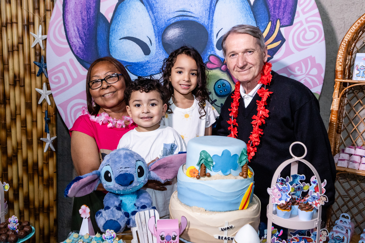 aniversário infantil, aniversário temático, festapiscina, lilo stich, aniversário3anos, 3 anos, fotografia ifantil, festa de criança, 3anos, 6 anos, irmãos, festa de aniversário, decoração de festa.