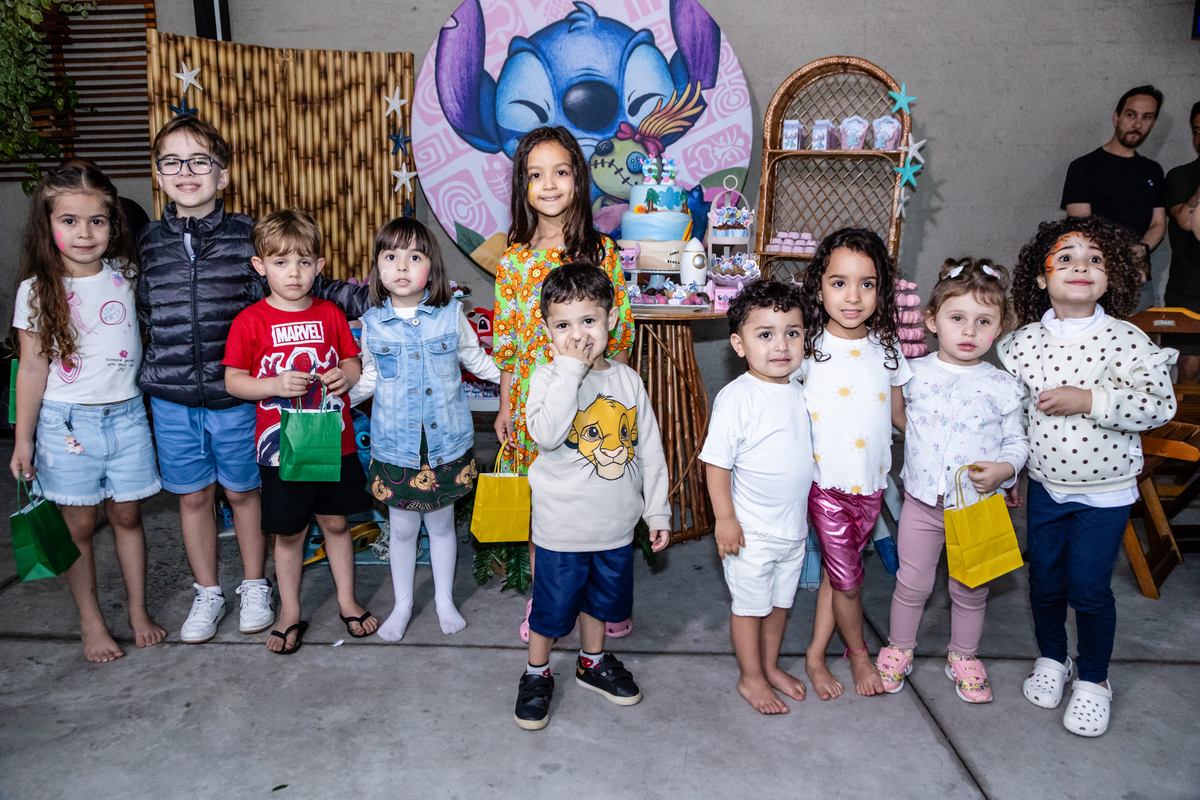 aniversário infantil, aniversário temático, festapiscina, lilo stich, aniversário3anos, 3 anos, fotografia ifantil, festa de criança, 3anos, 6 anos, irmãos, festa de aniversário, decoração de festa.